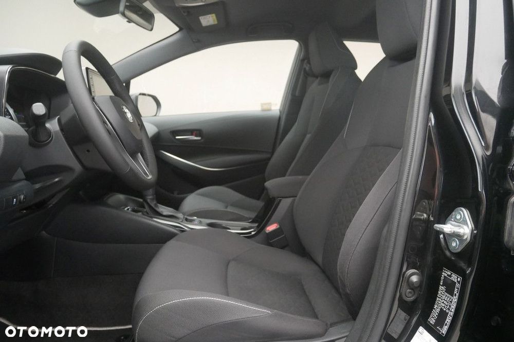 Toyota Corolla - 12
