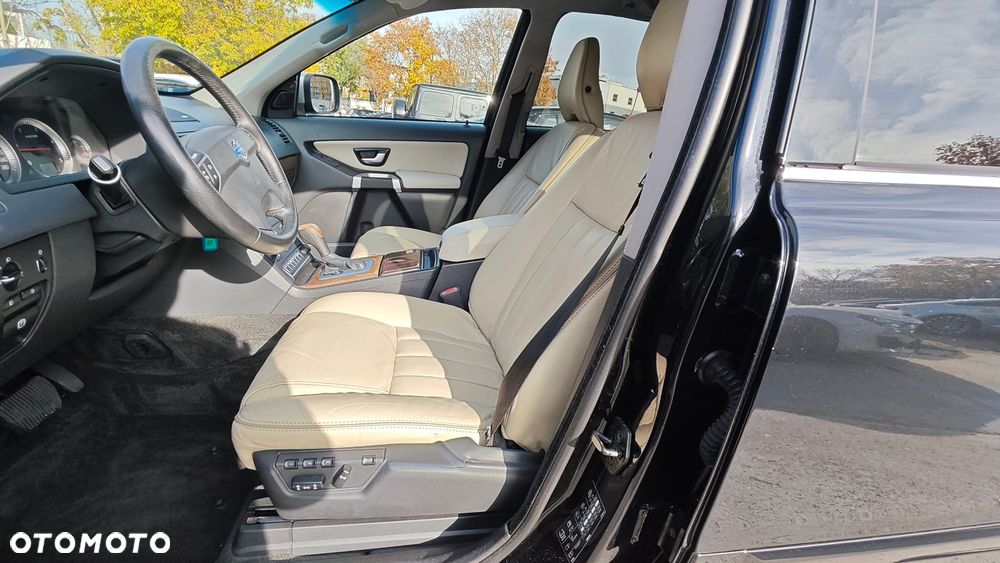 Volvo XC 90 D5 AWD Summum - 28