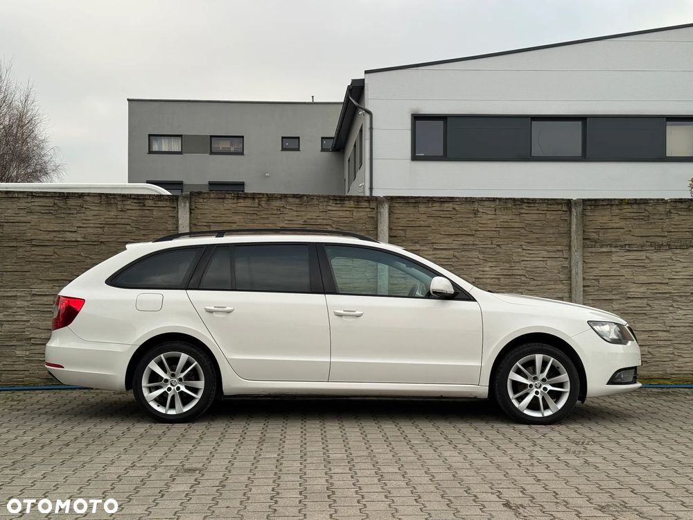 Skoda Superb 1.6 TDI Active Greenline - 8