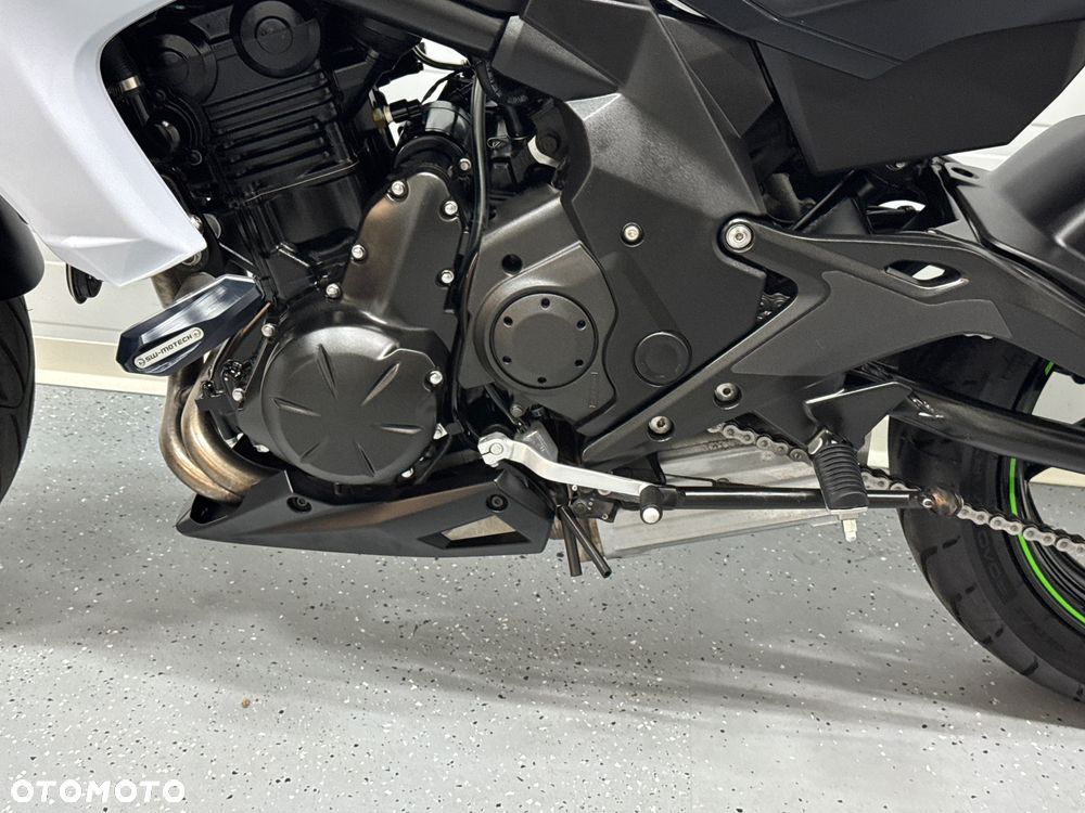 Kawasaki ER - 26