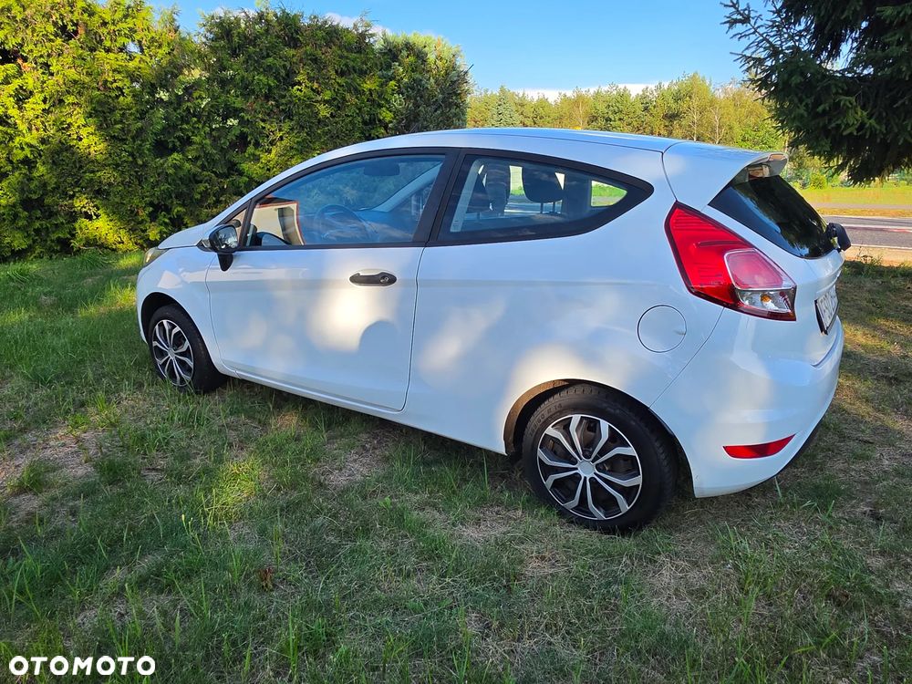 Ford Fiesta 1.25 Trend Edition - 14