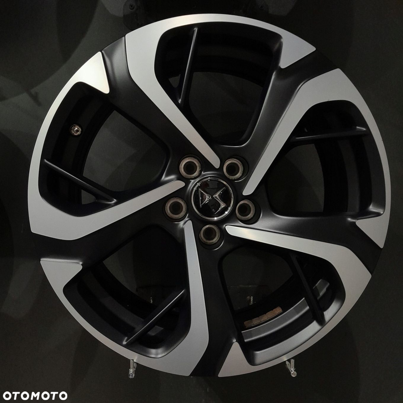 Felgi 18 5x108 Peugeot 3008 Citroen C5 F11891-39 - 3