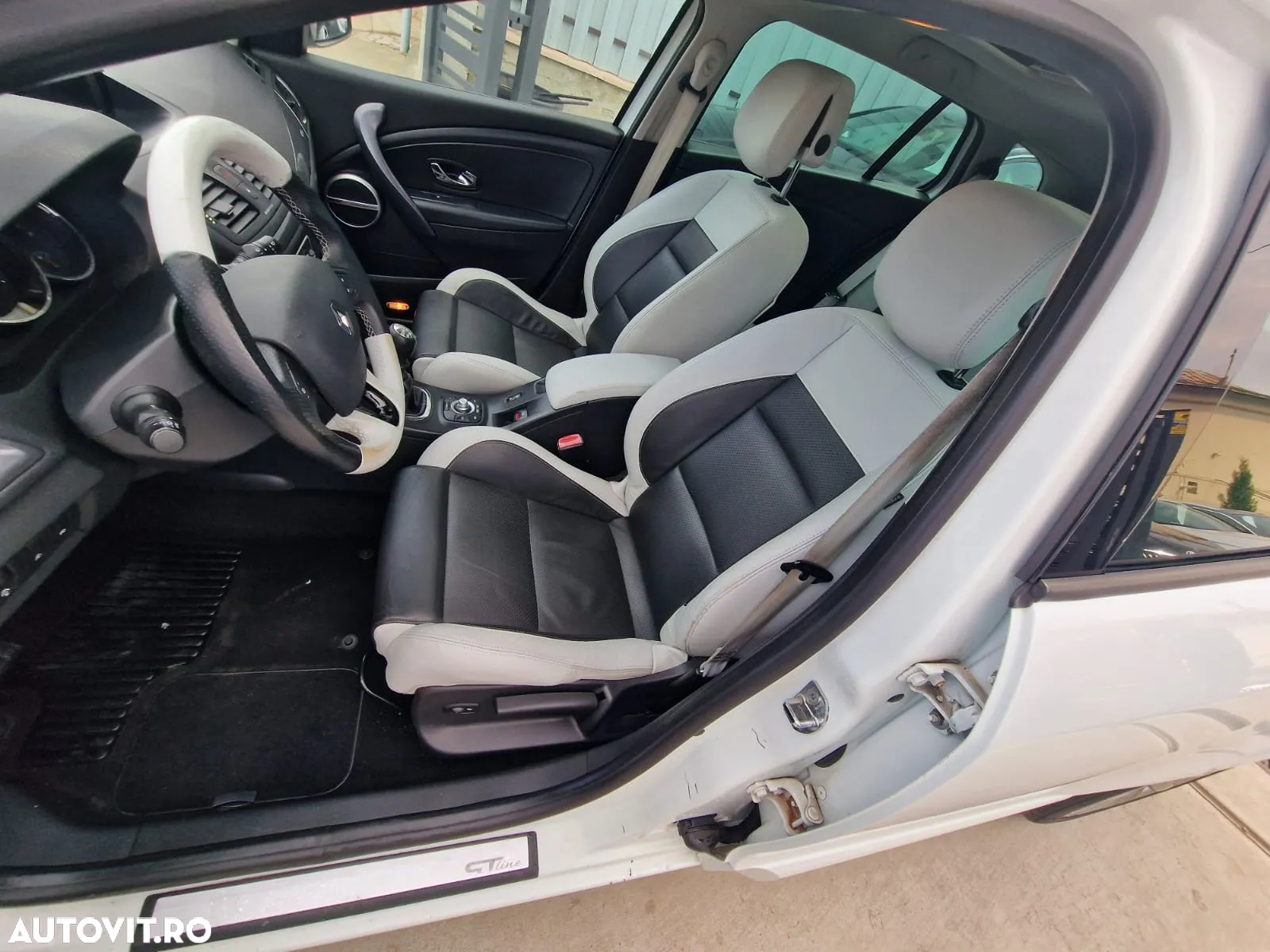 Renault Megane ENERGY dCi 110 GT LINE - 12