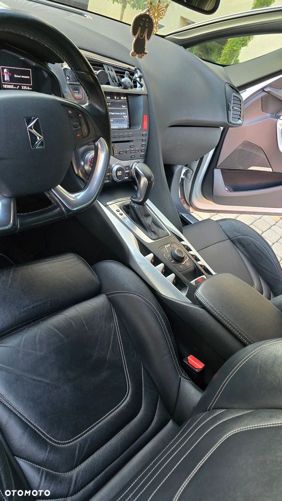 Citroën DS5 2.0 HDi Pure Pearl - 25
