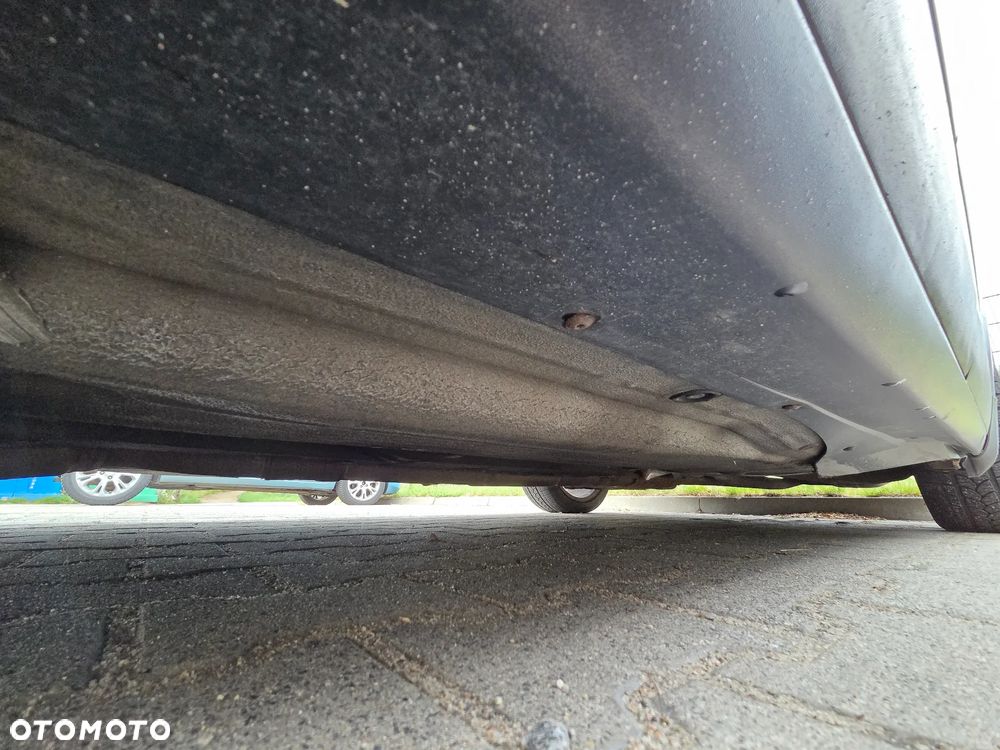 Volkswagen Passat 2.8 V6 4Mot Highline - 27