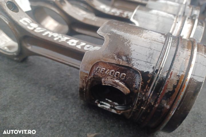 Piston motor N47D20A N47D20A BMW Seria 3 E90/E91/E92/E93 [2004 - 2010 - 5