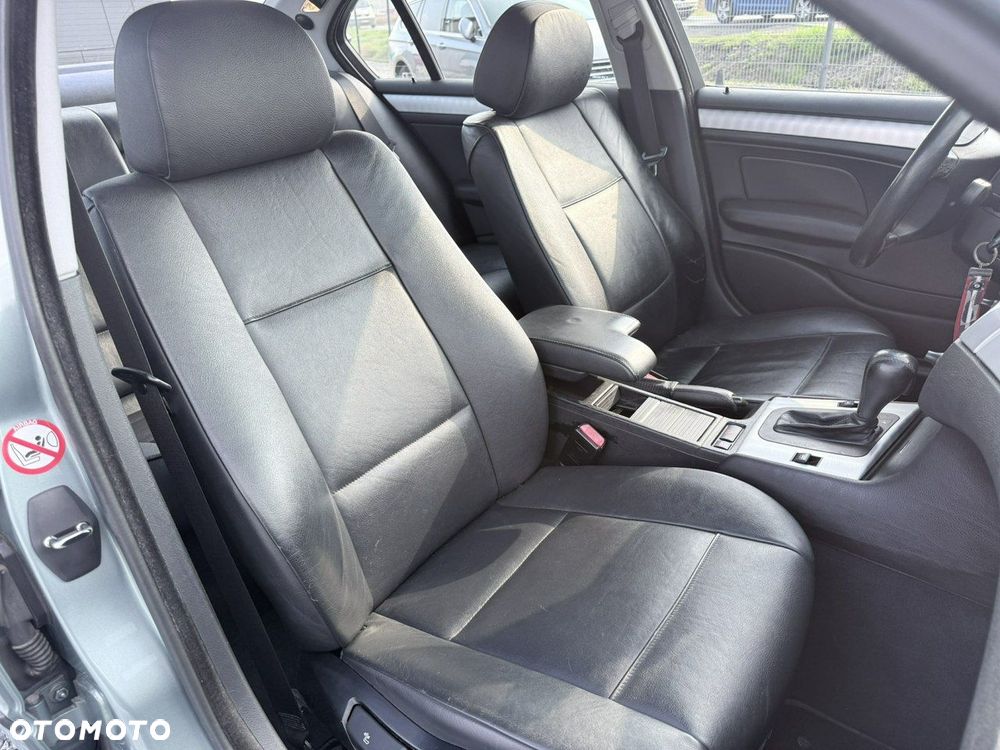 BMW Seria 3 318i - 21