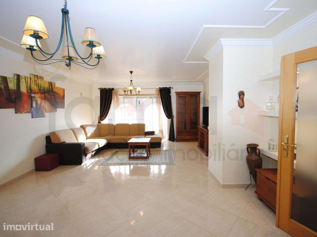Apartamento T4 para Arrendar com Box - Parque São Domingos - Grande imagem: 5/47