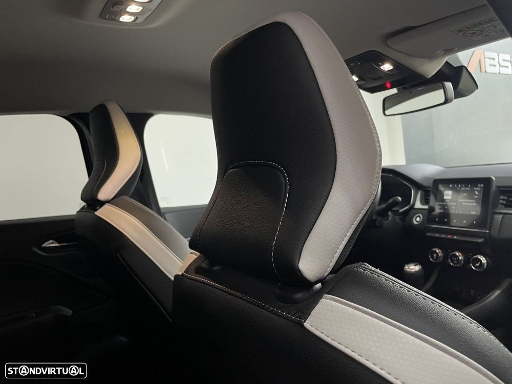 Renault Captur 1.0 TCe Intens - 60