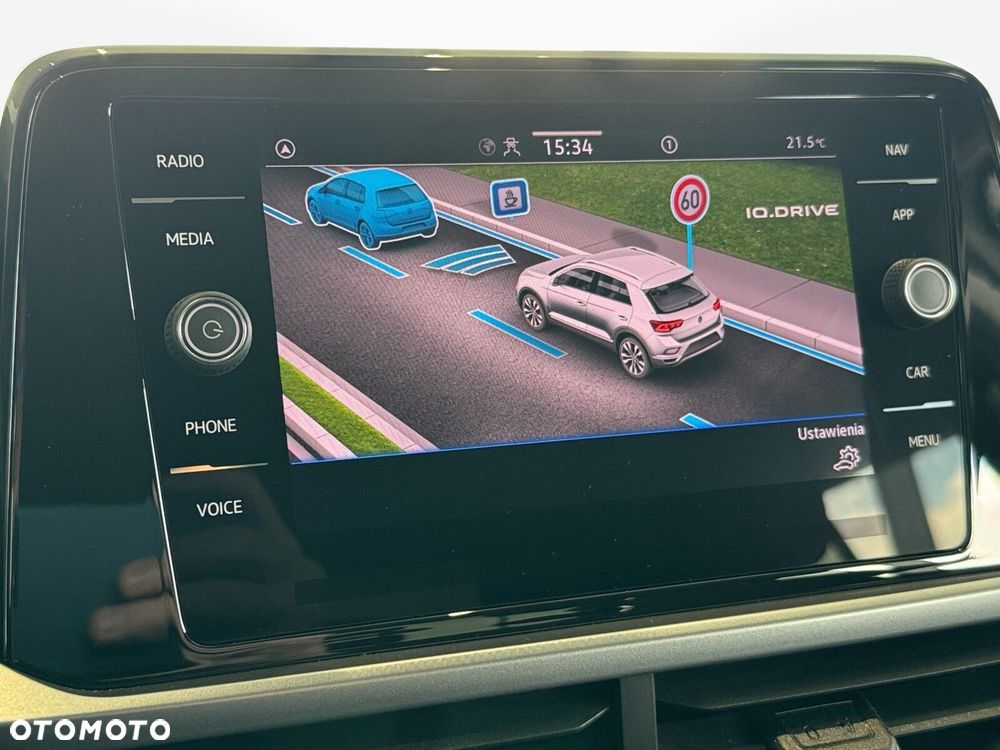 Volkswagen T-Roc - 34