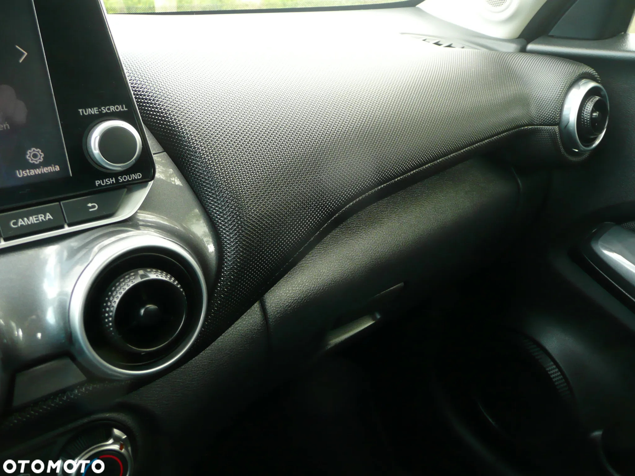 Nissan Juke 1.0 DIG-T N-Style - 30