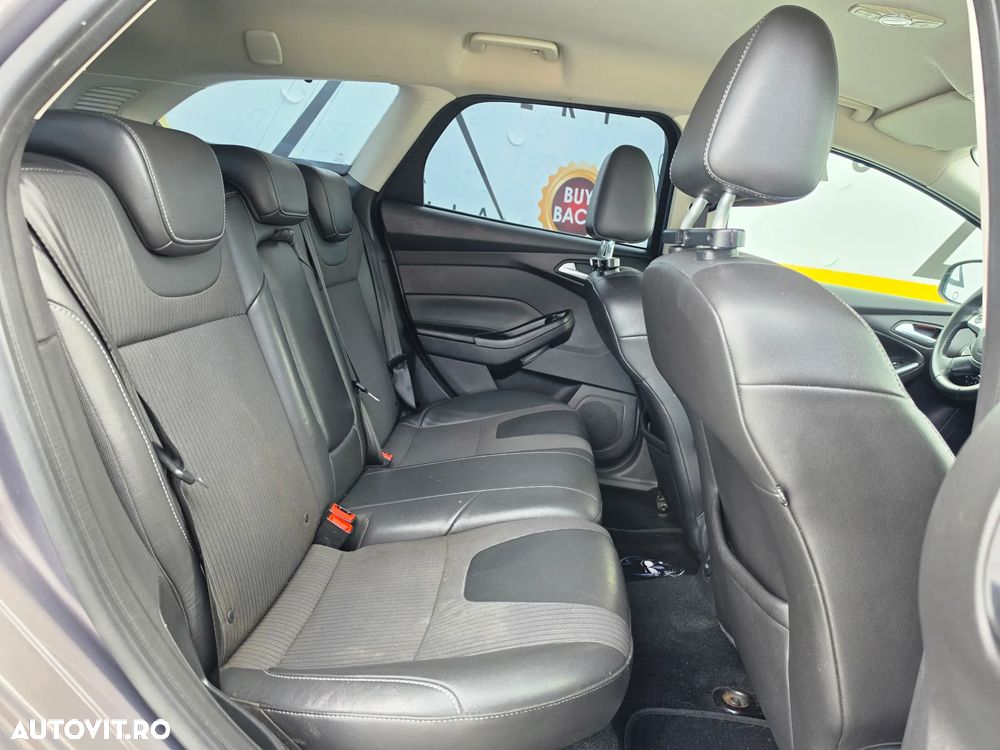 Ford Focus 2.0 TDCI DPF Aut. Titanium - 12