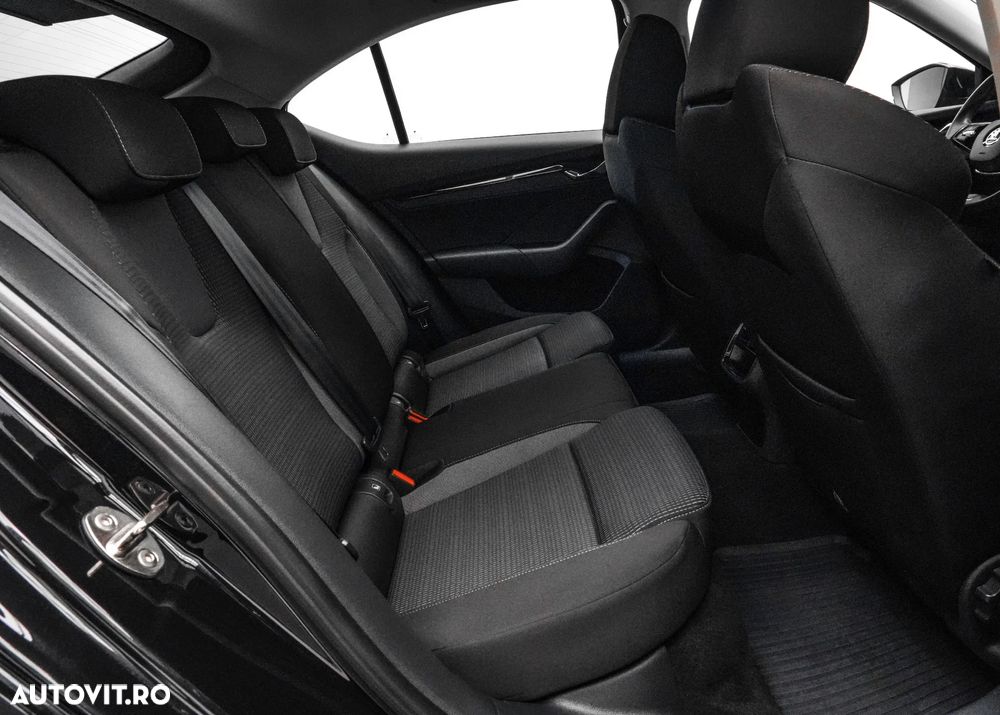 Skoda Octavia 2.0 TDI DSG Style - 16