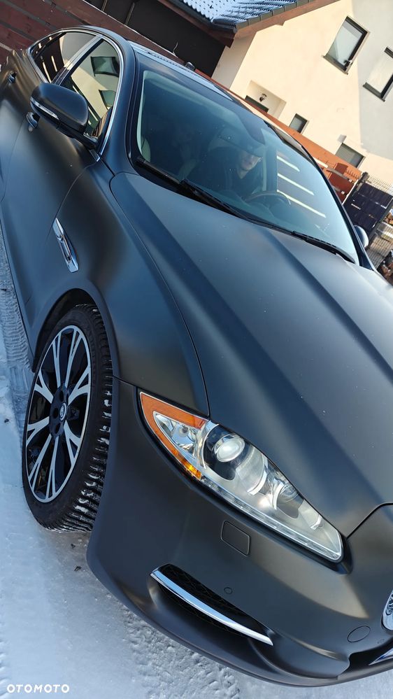 Jaguar XJ - 6