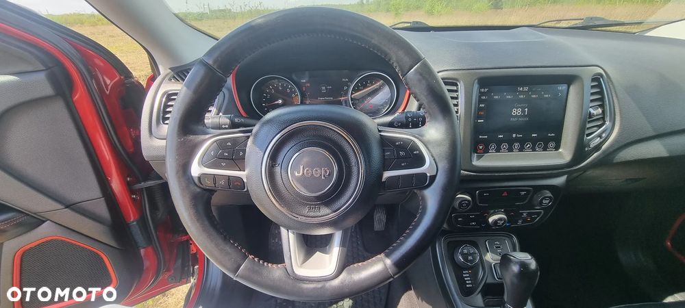 Jeep Compass - 31
