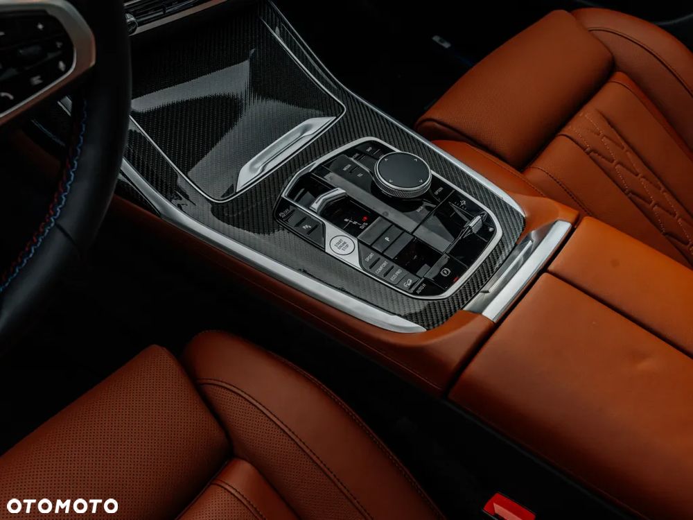 BMW X7 M60i xDrive - 11