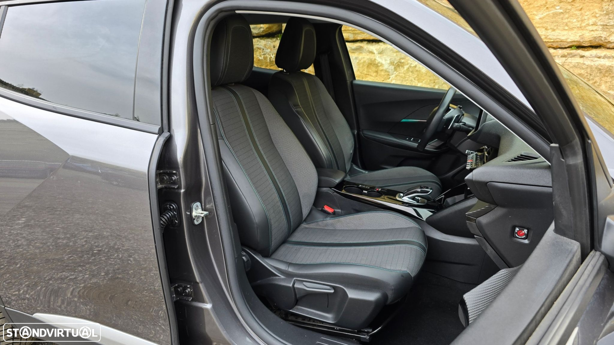 Peugeot 2008 - 47
