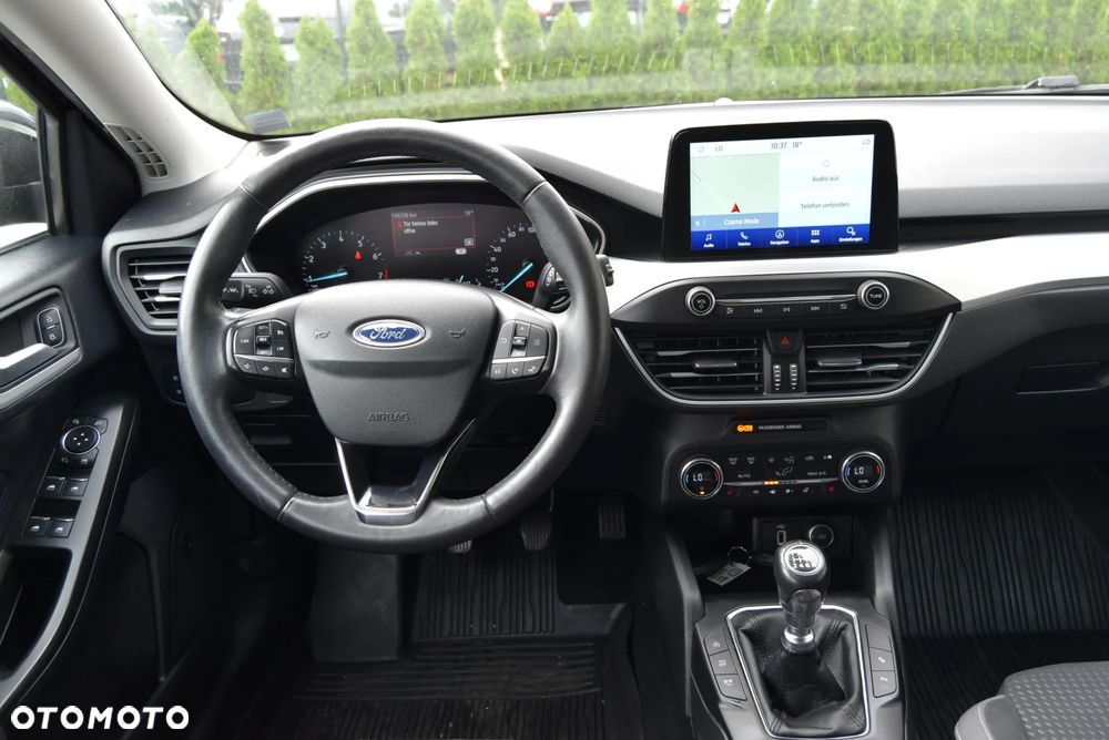 Ford Focus 1.0 EcoBoost STart-Stopp-System TITANIUM - 18
