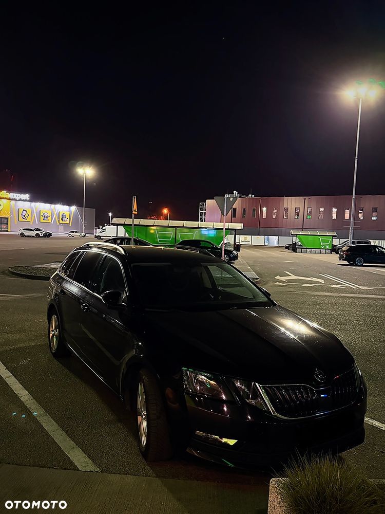 Skoda Octavia 1.6 TDI Ambition DSG - 27