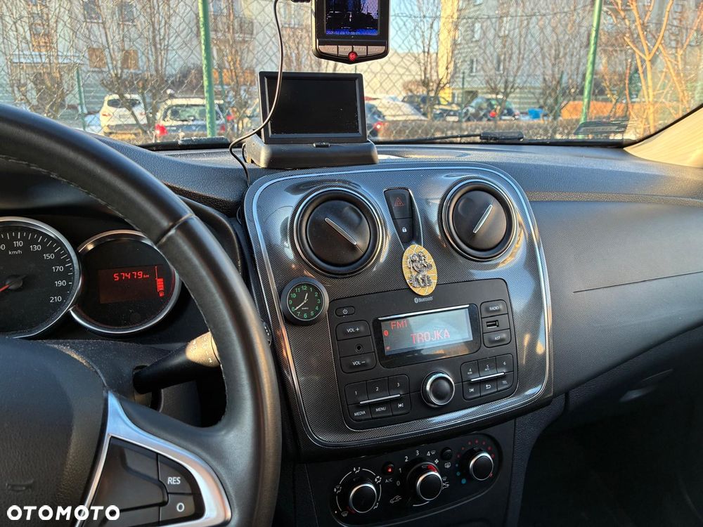 Dacia Sandero - 6