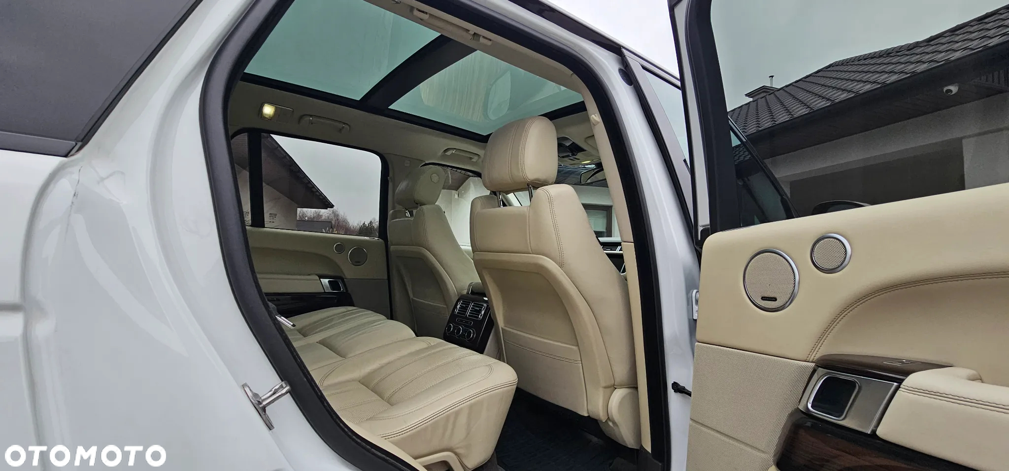 Land Rover Range Rover - 11