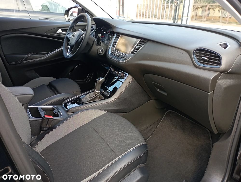 Opel Grandland X 1.6 T Elegance Business Pack S&S - 9