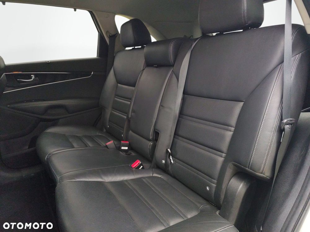 Kia Sorento - 15