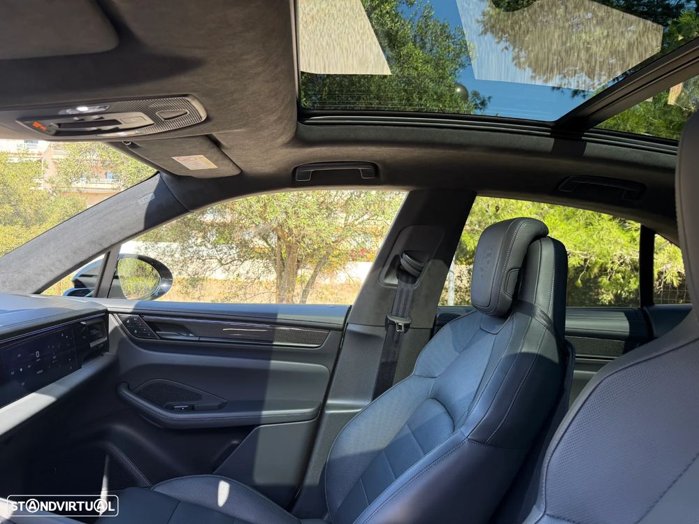 Porsche Macan Electric Turbo - 23