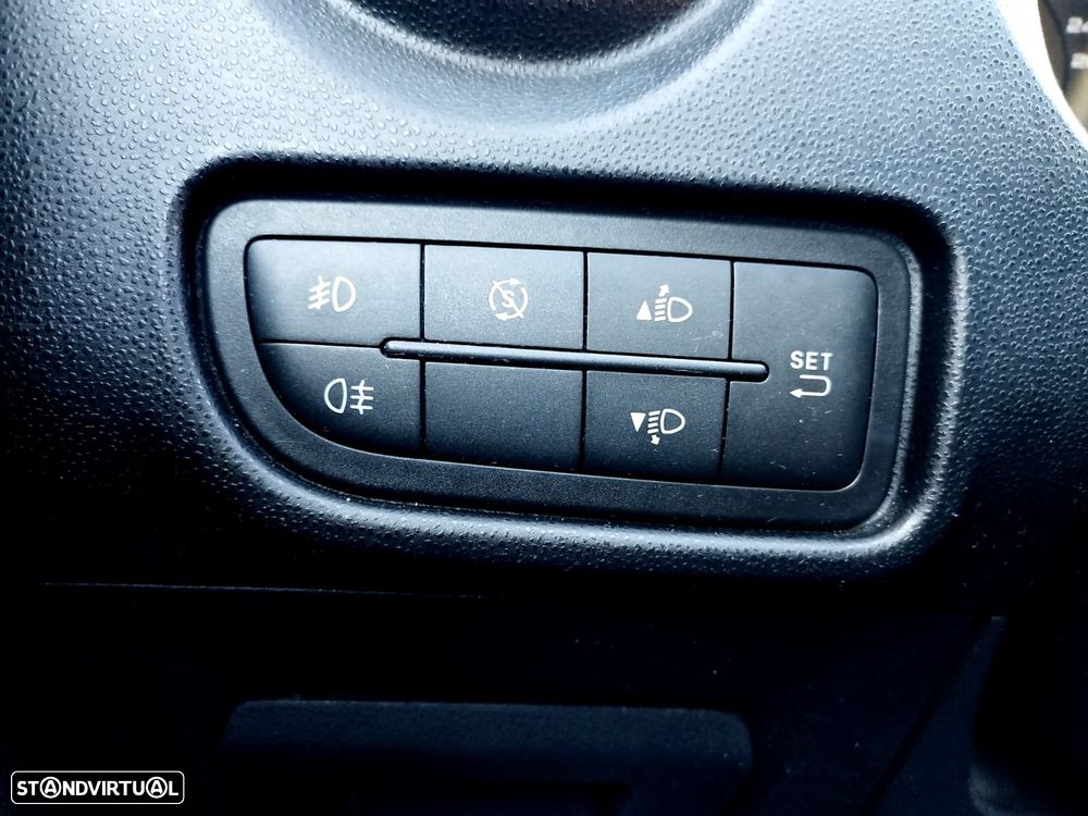 Alfa Romeo MiTo 1.3 JTD Distinctive S&S - 44