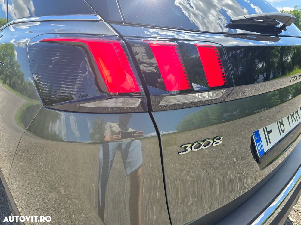 Peugeot 3008 PHEV 300 EAT8 4X4 GT - 29