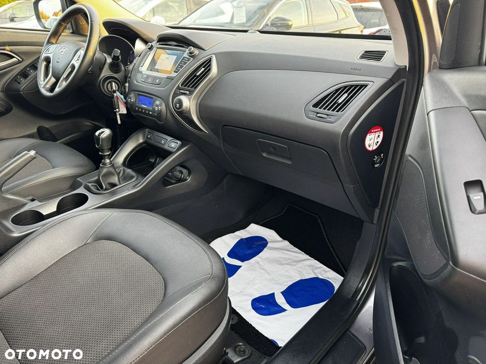 Hyundai ix35 1.6 2WD blue Trend - 15