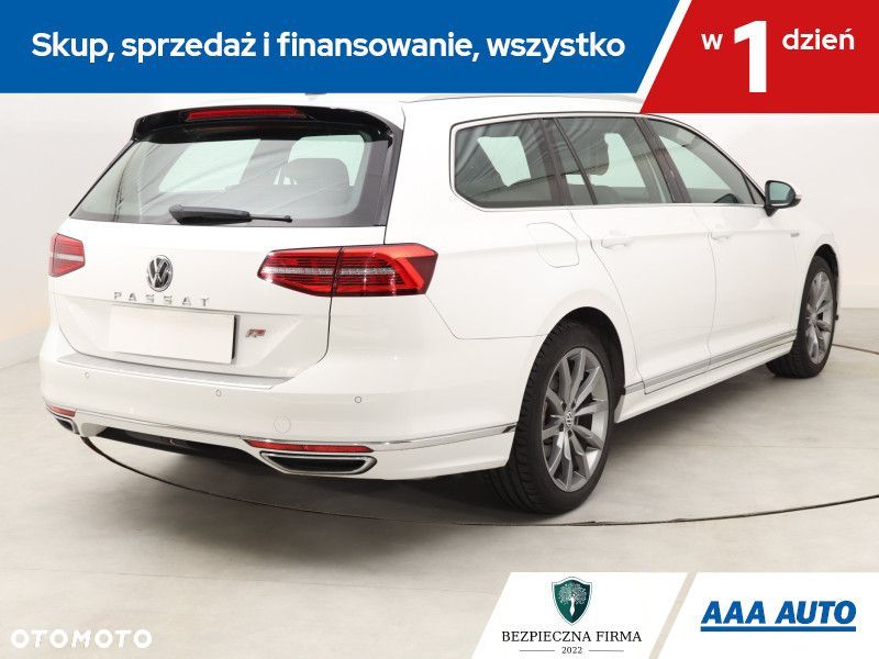 Volkswagen Passat Variant - 7