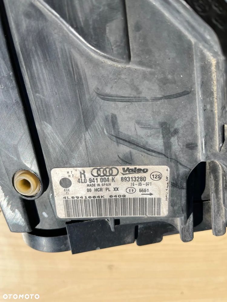 Lampa przednia prawa 4LO941004K Audi Q7 - 3