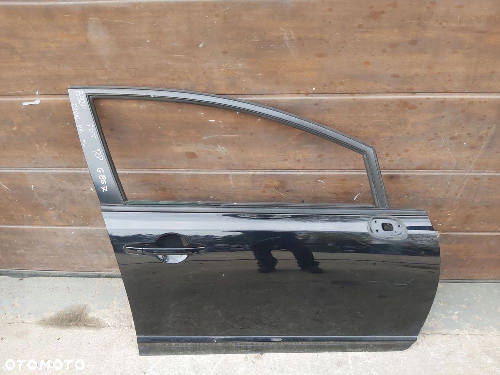 Honda Civic VIII 8 sedan drzwi prawy przód SEDAN Zdrowy rant - 3