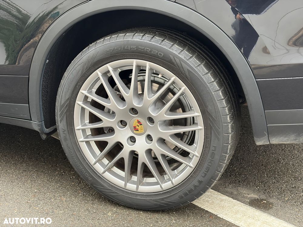 Porsche Cayenne Platinum Edition - 9