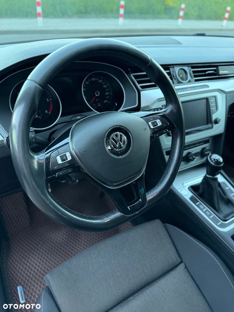 Volkswagen Passat 2.0 TDI BMT Comfortline - 10
