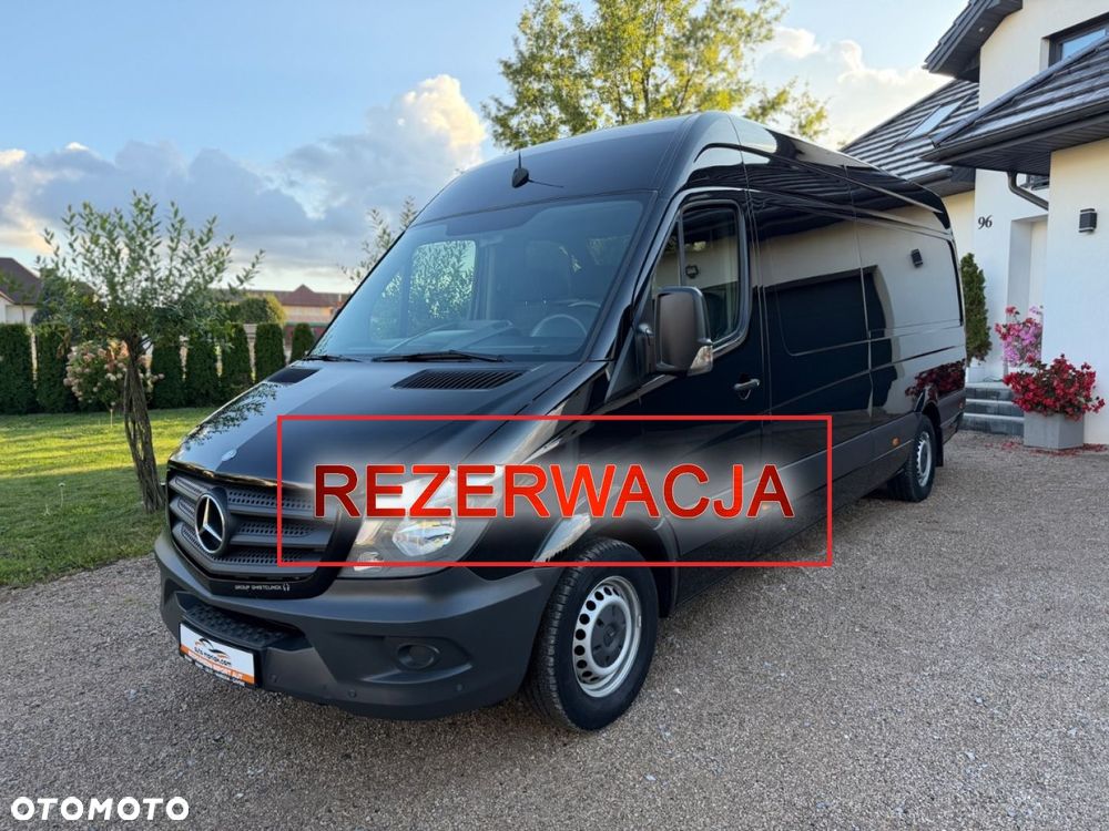 Mercedes-Benz Sprinter - 2