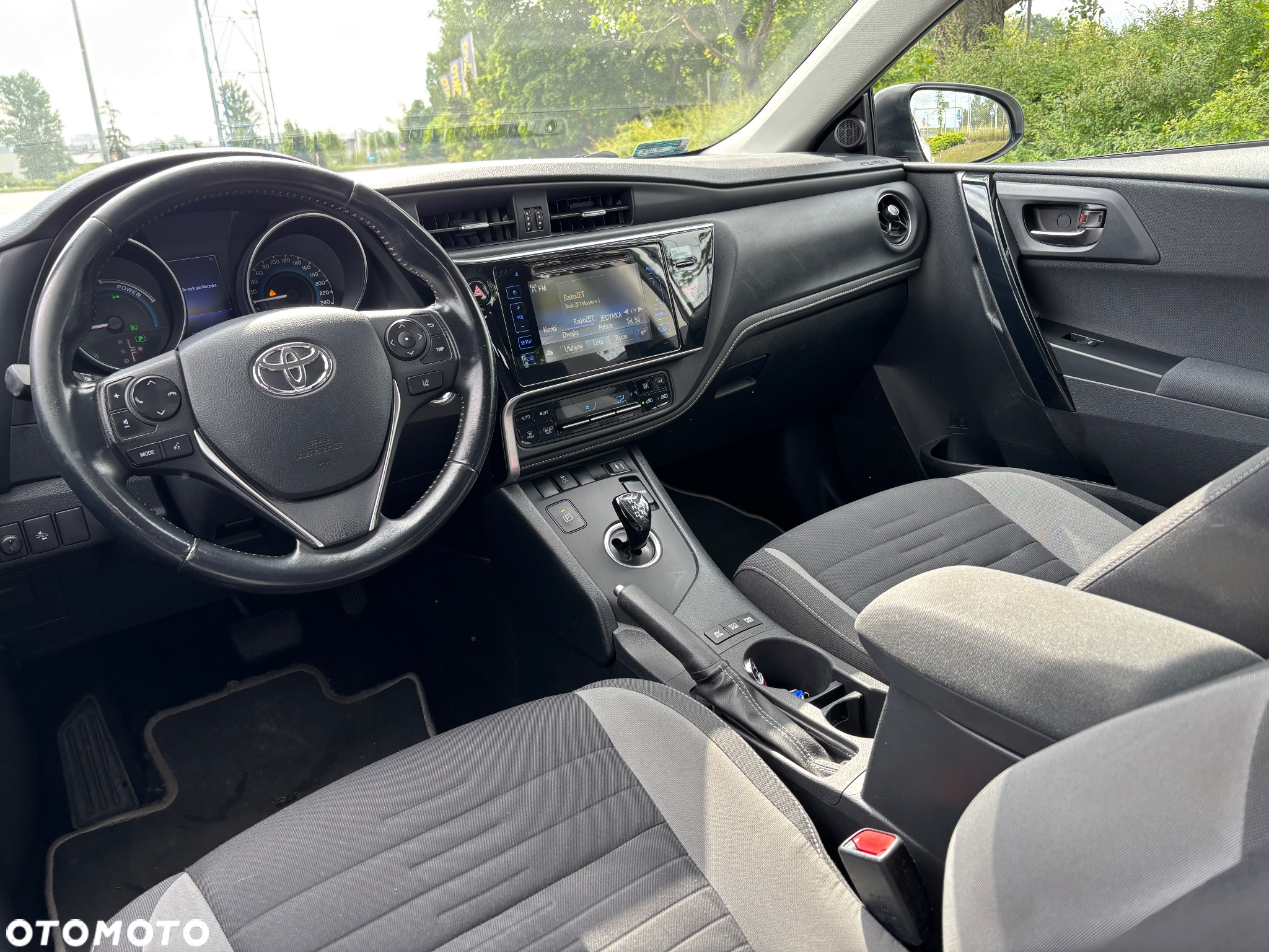 Toyota Auris Hybrid 135 Premium - 6