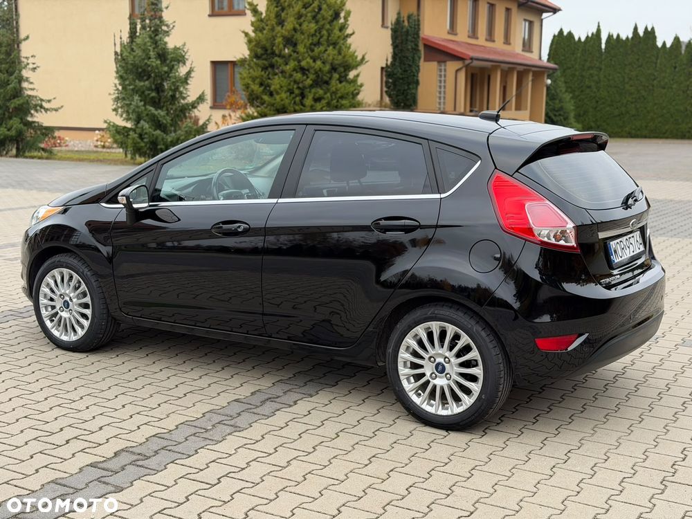 Ford Fiesta - 11