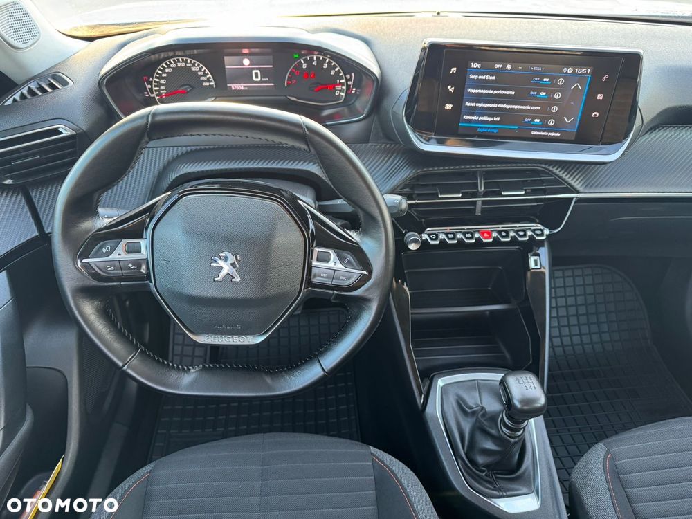 Peugeot 2008 1.5 BlueHDi Allure S&S - 18