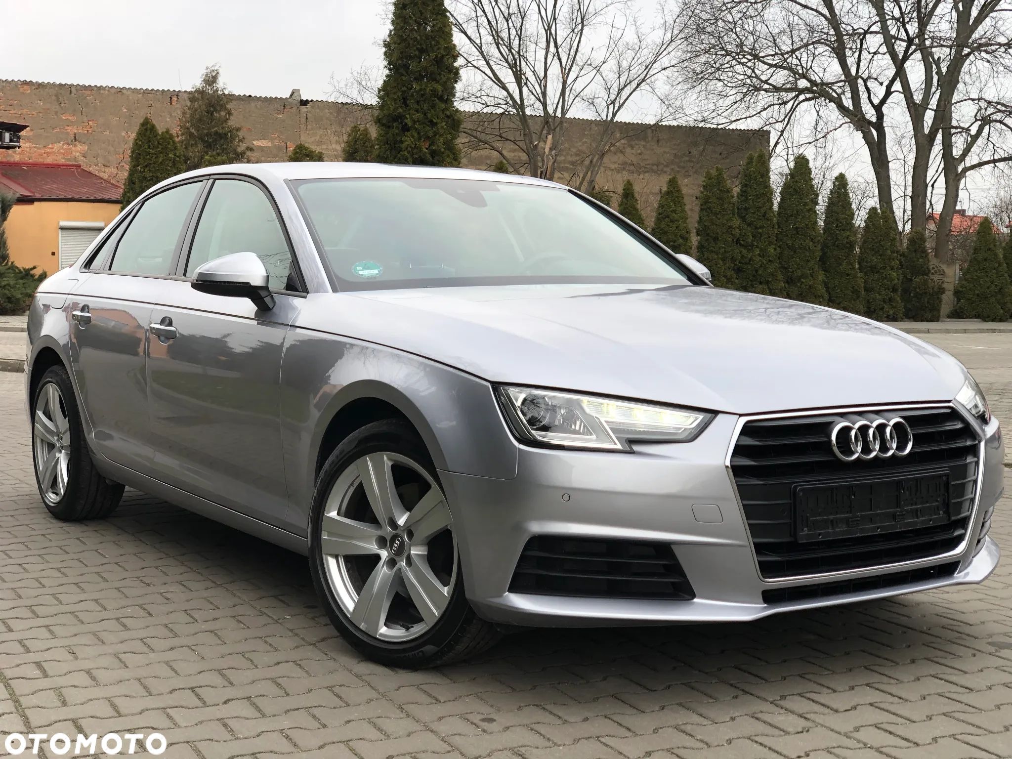 Audi A4 2.0 TDI S tronic - 1