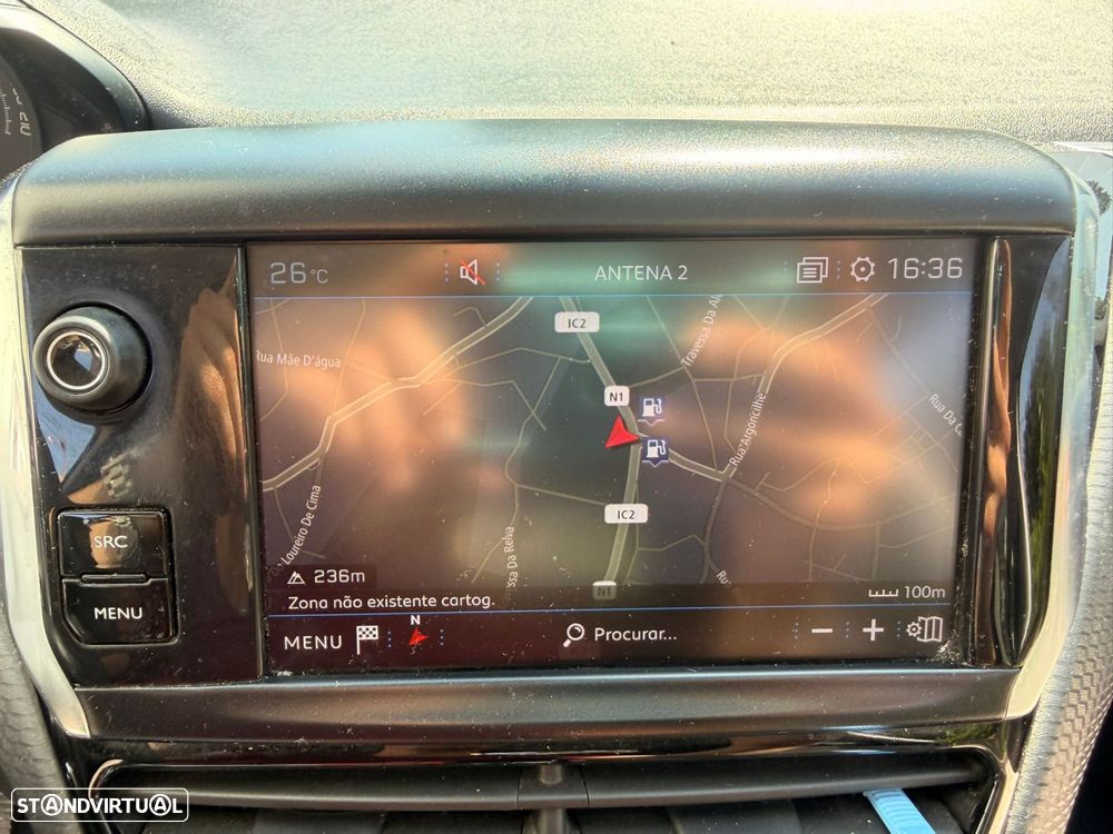 Peugeot 208 1.2 PureTech Allure - 27