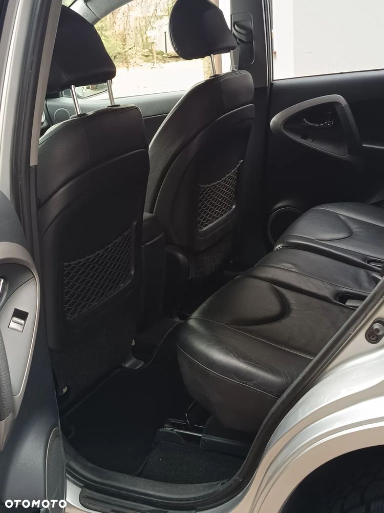 Toyota RAV4 2.2 D-4D Sol 180 - 10