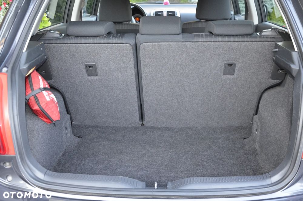 Toyota Auris 1.6 VVT-i Sol - 12