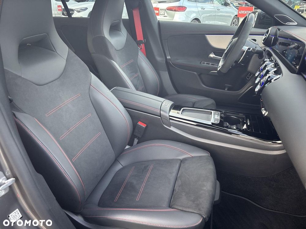 Mercedes-Benz CLA - 18