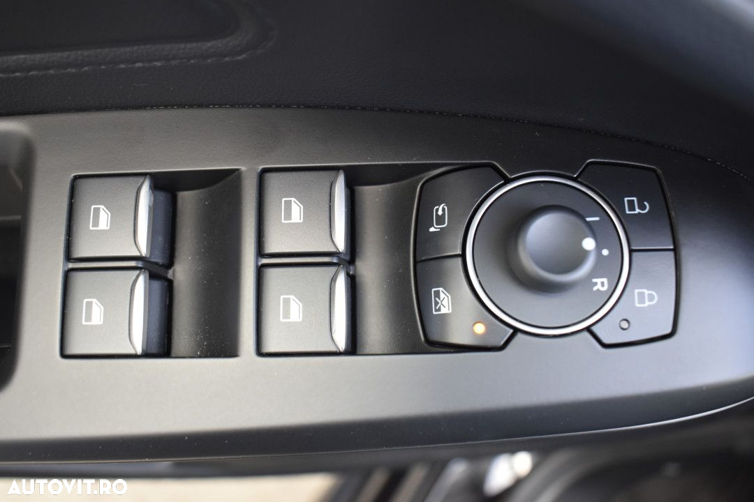 Ford Focus - 19