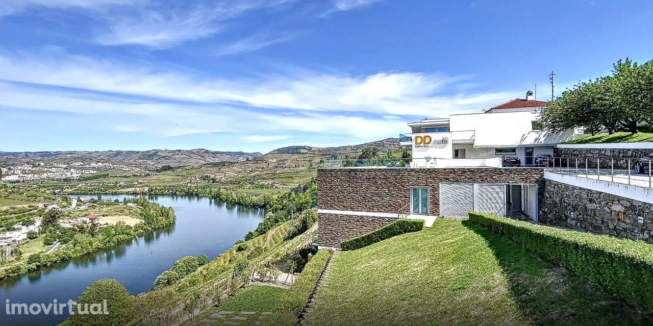 Hotel DD uma  "varanda" para o rio Douro, integrado numa quinta no cor - Grande imagem: 2/37