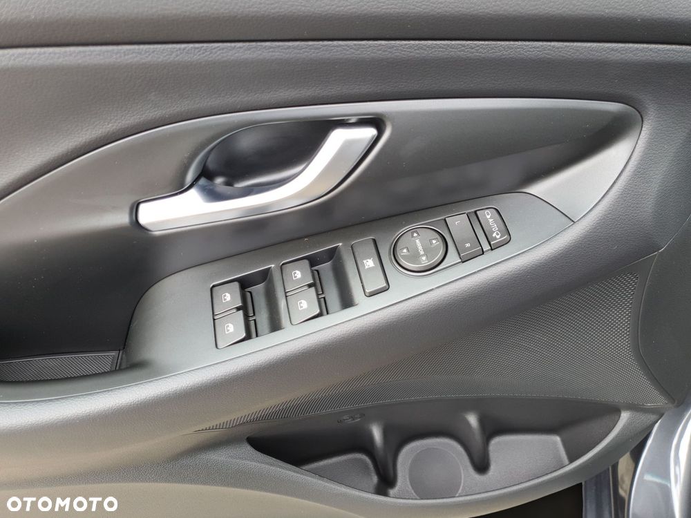 Hyundai i30 1.0 T-GDI Smart DCT - 10