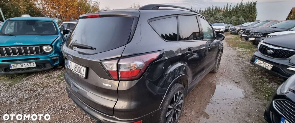 Ford Kuga - 4