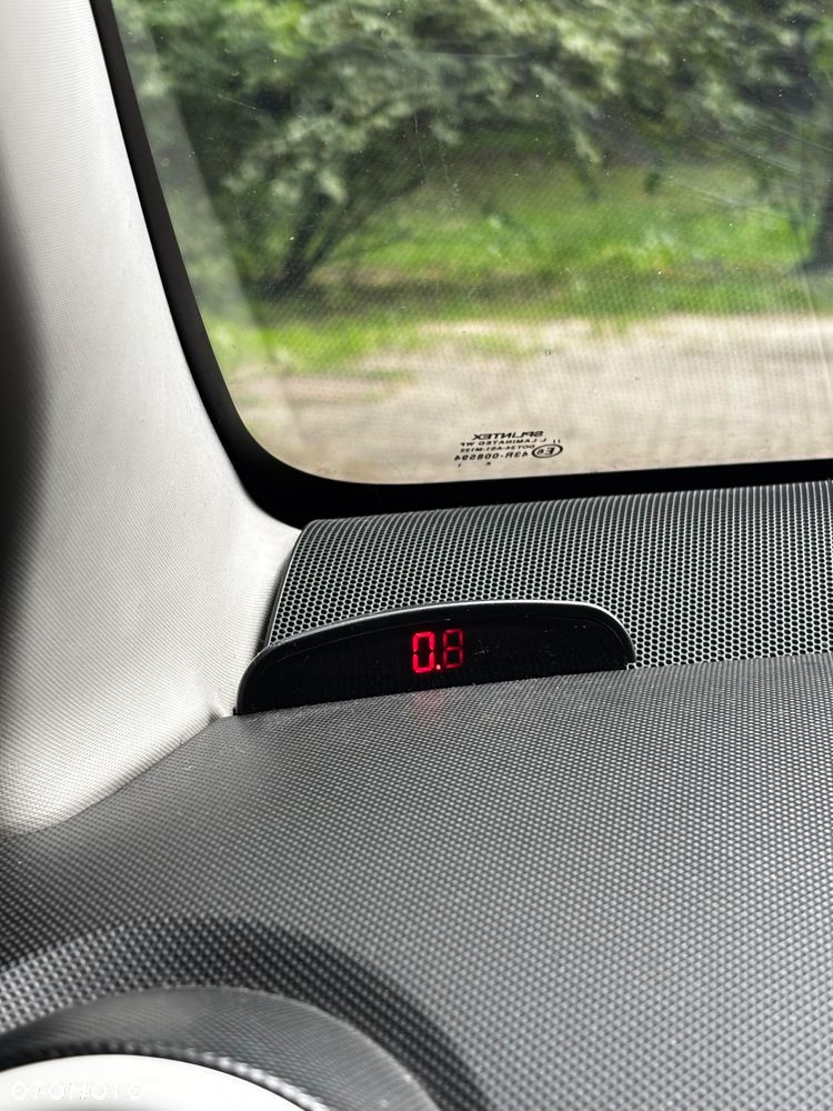 Peugeot 107 1.0 Urban Move - 9